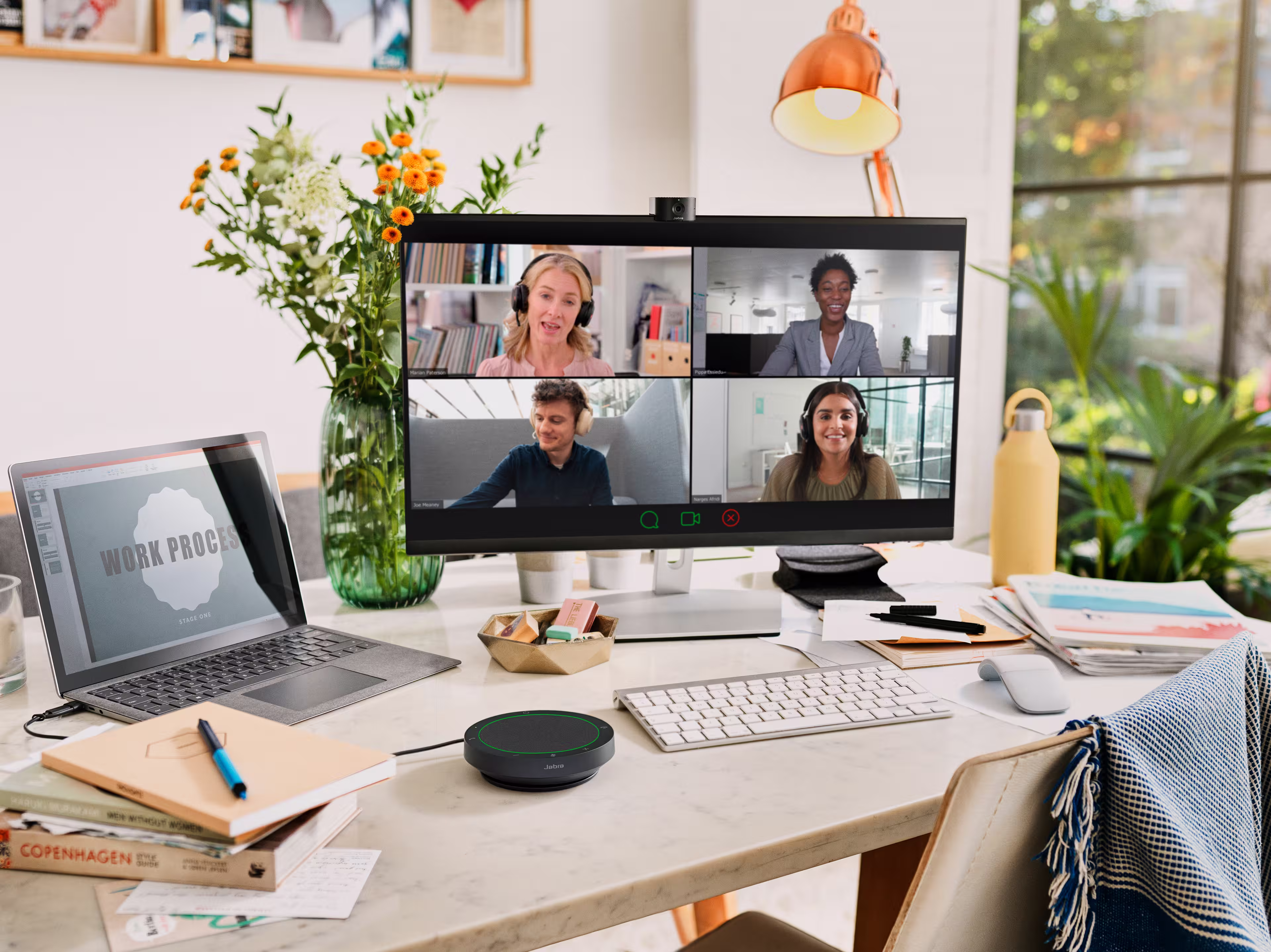 Jabra Speak2 40 Contextual Home Office Call _Medium