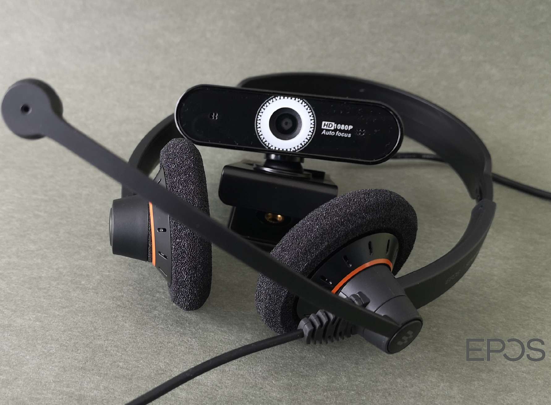 Homeoffice-Einsteiger-Bundle: Headset, Webcam